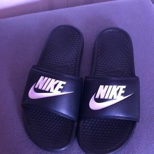 Nike Benassi JDI slide